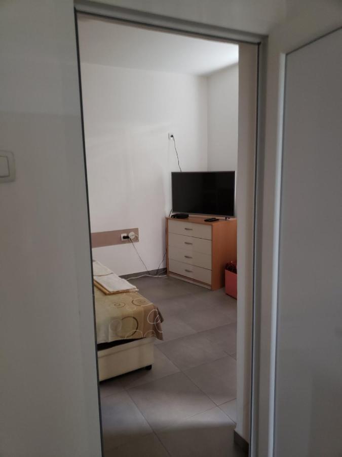 Apartments Petricevic Sutomore Exterior photo