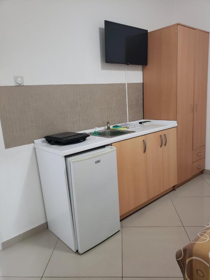 Apartments Petricevic Sutomore Exterior photo